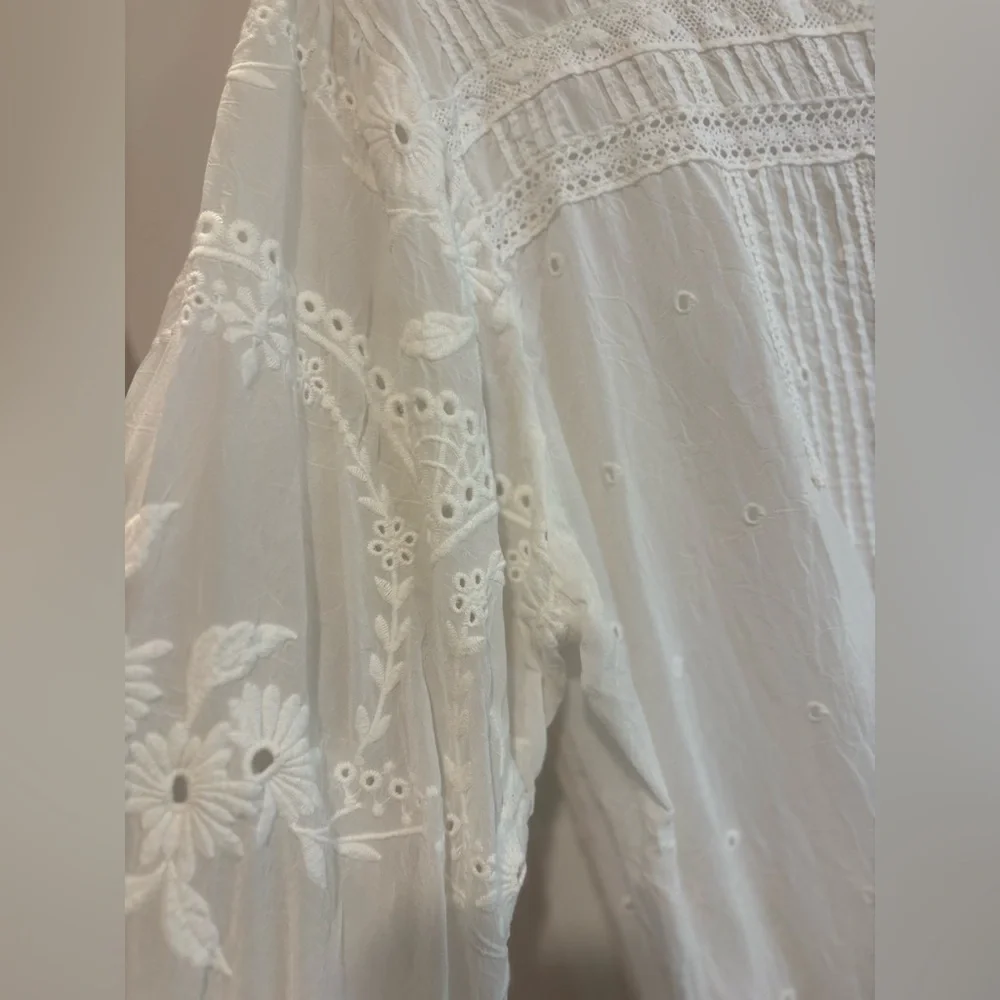 Johnny Was Cream Button-Down Blouse - Picture 5 of 8
